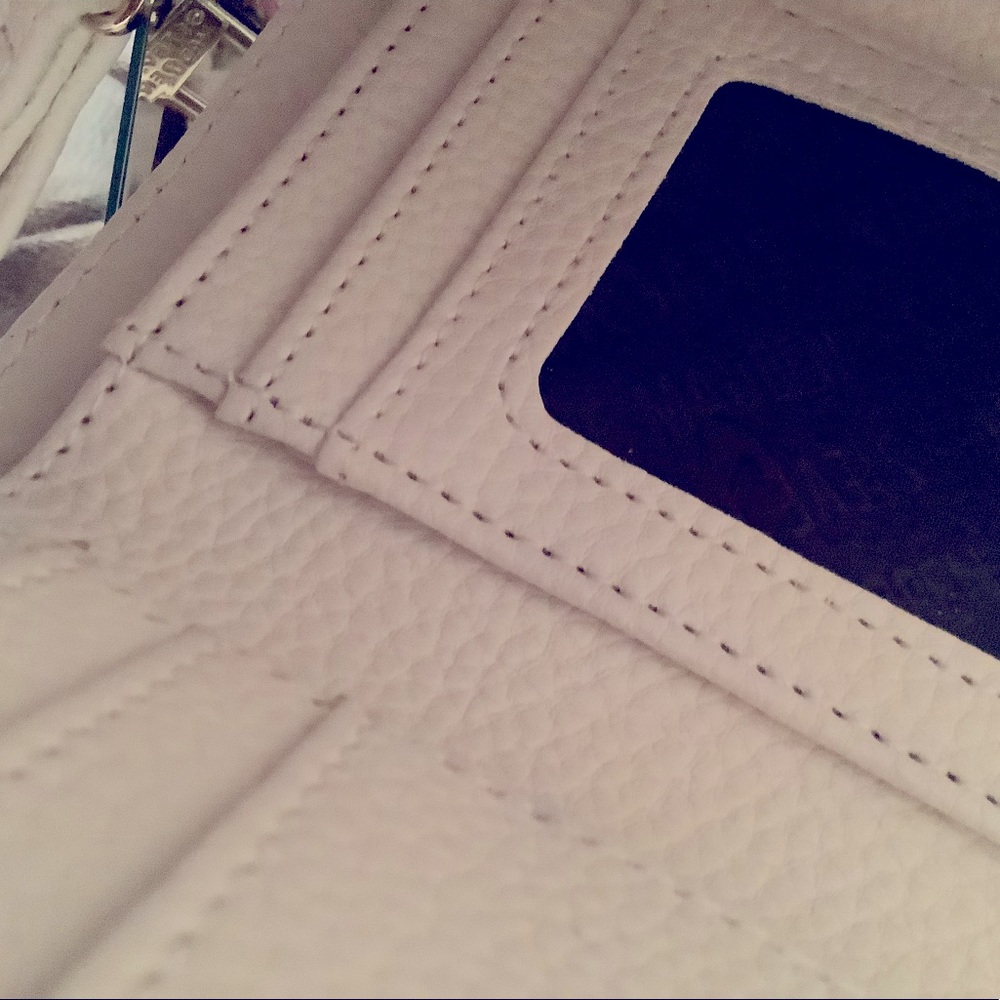 Beautiful Steve Madden leather wallet - Picture 6 of 6